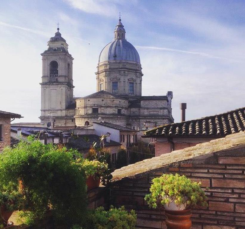 Camere Il Cantico Assisi Exterior photo