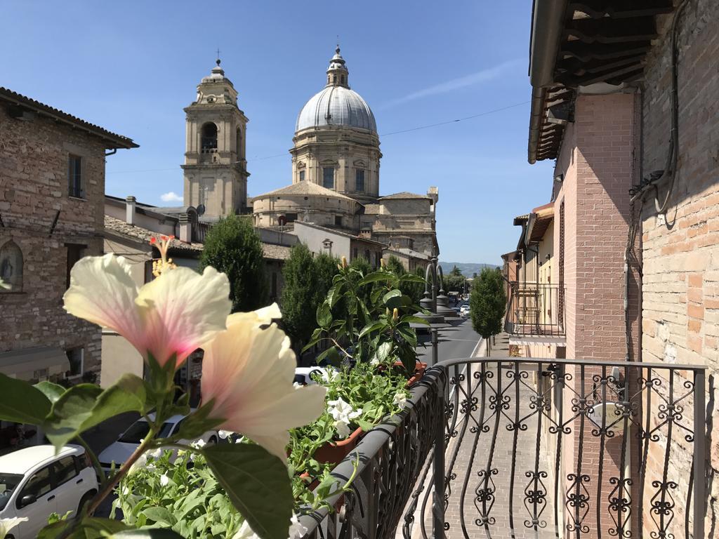 Camere Il Cantico Assisi Exterior photo